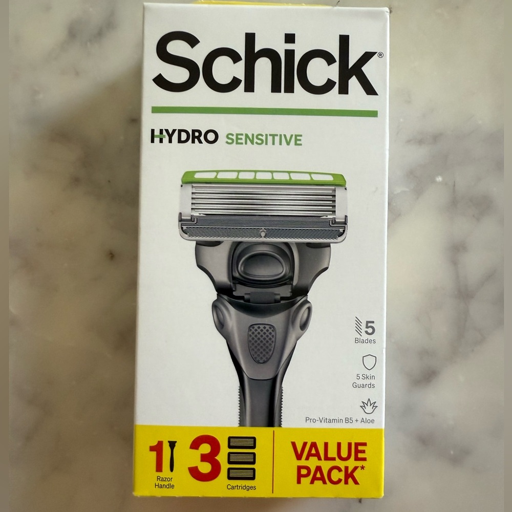 NWT Schick Hydro Sensitive value pack 1 handle 3 cartridges